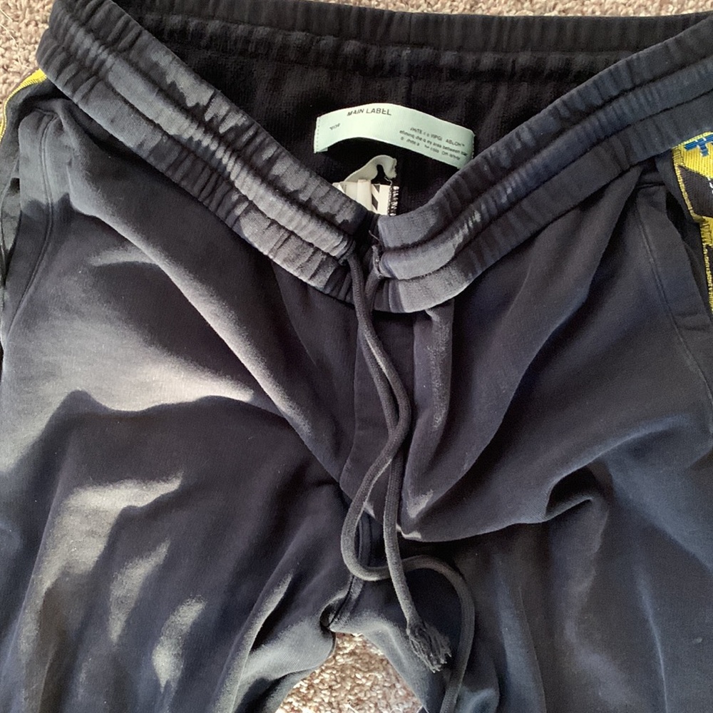 Off-White Sweatpants - image 3